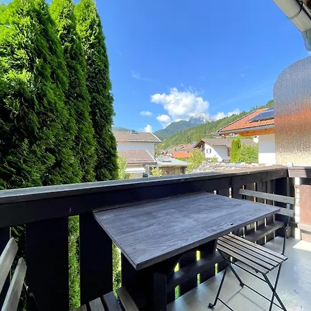Central Appartment With Mountain View Mittenwald Exterior photo