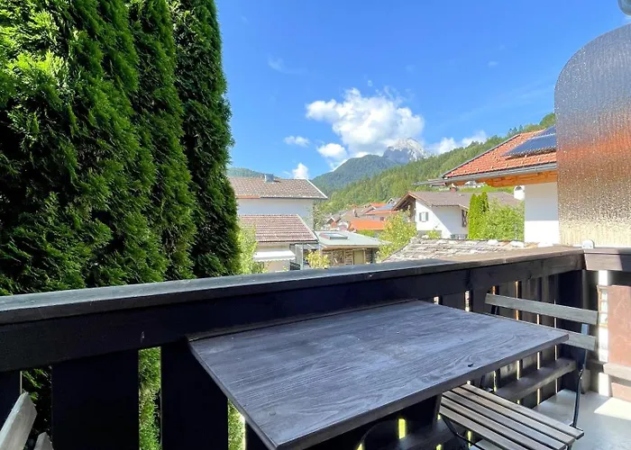 Central Appartment With Mountain View